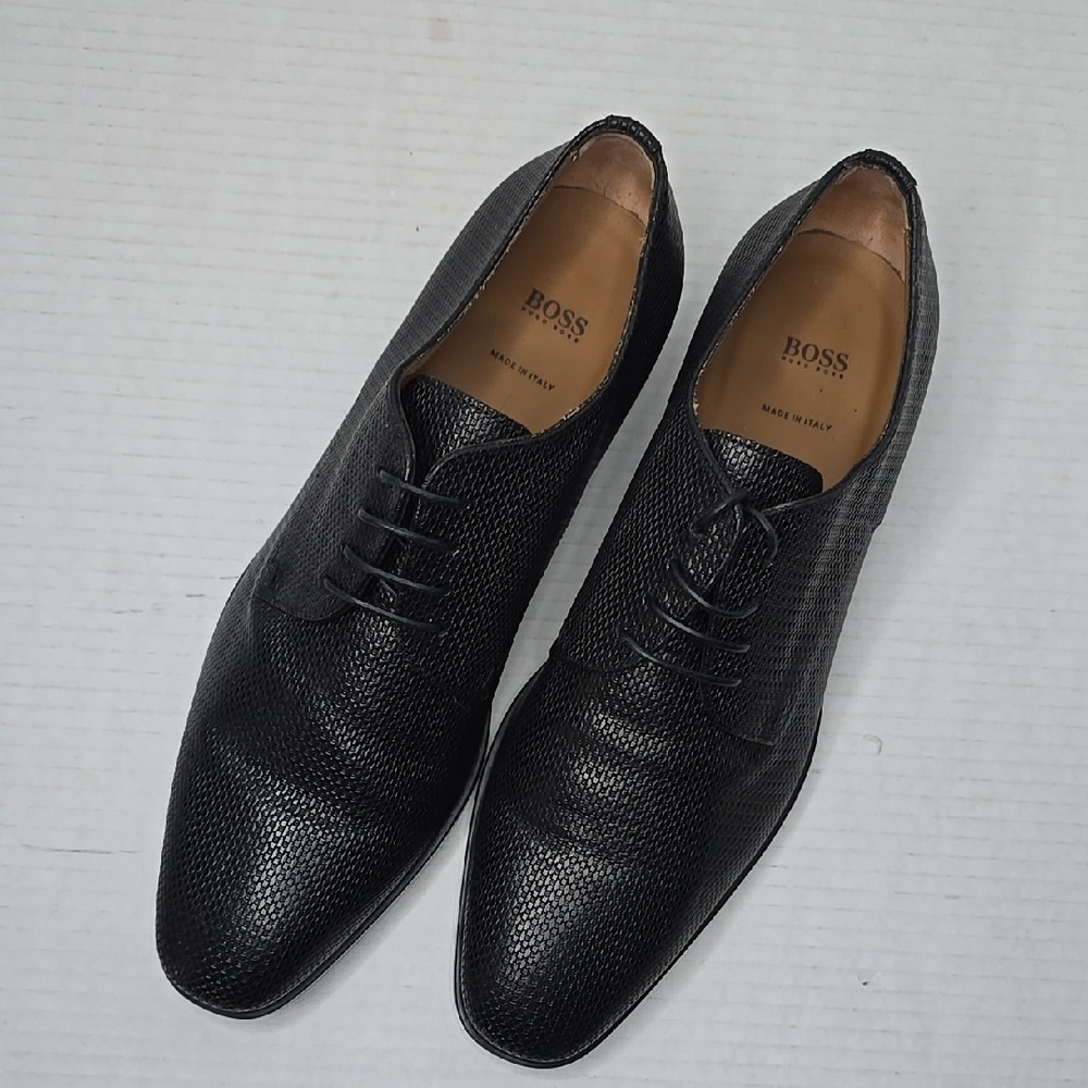 Size 6 (6.5) Hugo Boss Kensington Printed Derby Shoes